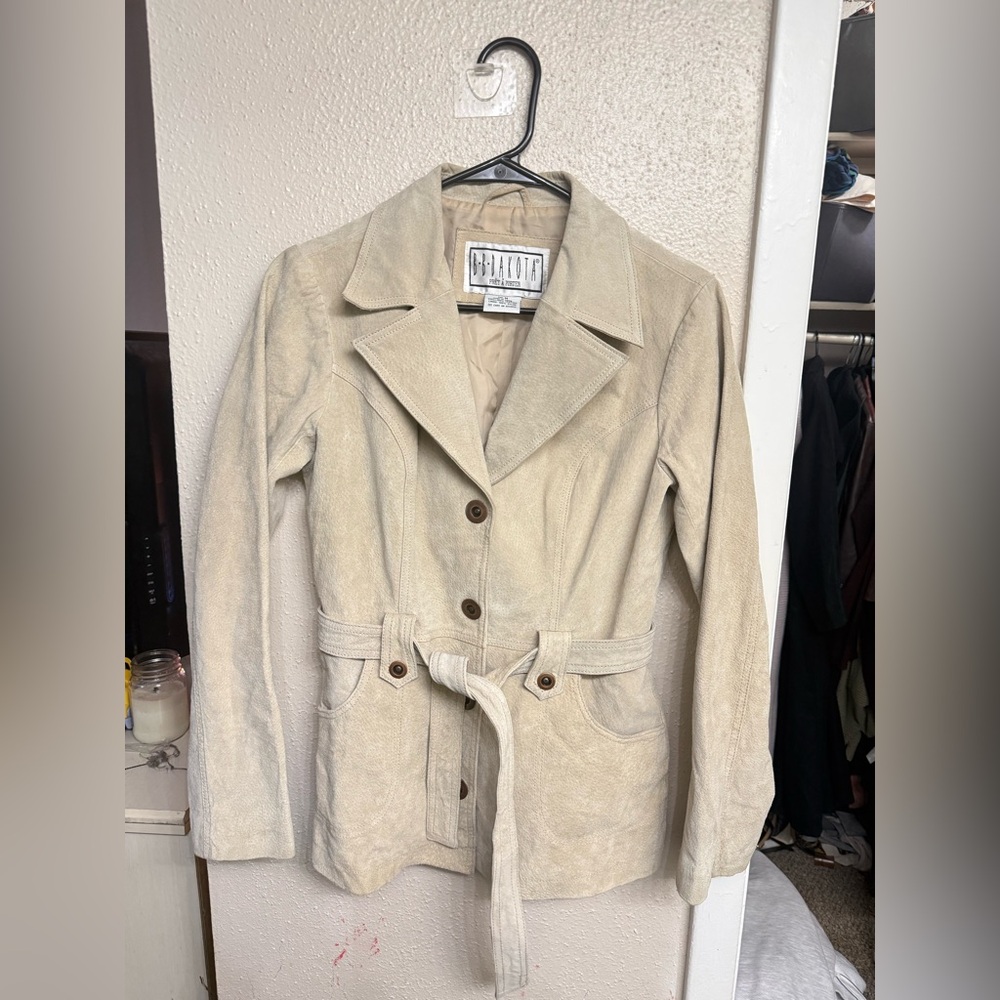 BB Dakota Cream Belted Blazer